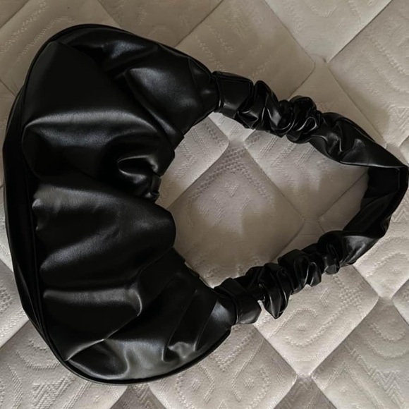 Black shoulder bag - Picture 2 of 2